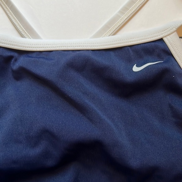 Nike Polyester Lycra spandex blend One Piece swimsuit Size 6 NWT U Back - Picture 2 of 14